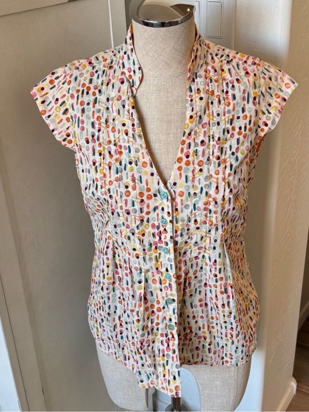 Anthropologie Taikonku 6 circle print shirt top